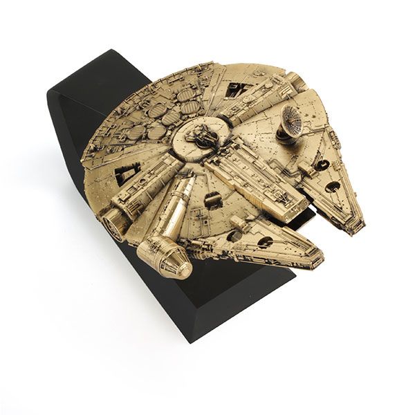 Figurine Star Wars Millennium Falcon Micro Galaxy Squadron - 22,5 Cm Avec Sons Et Lumières