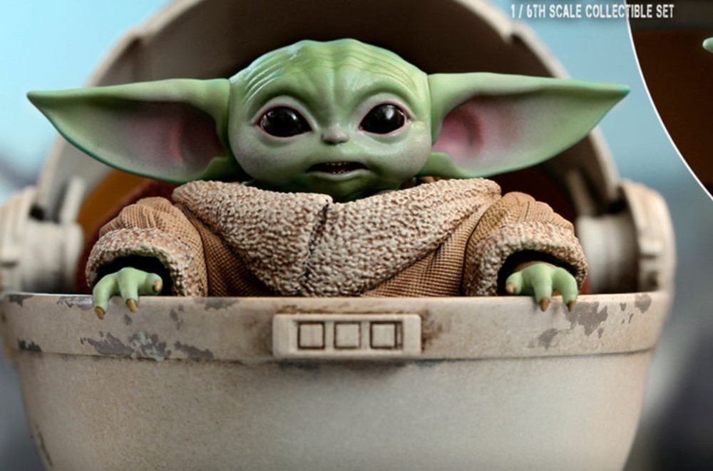 The Child (In Pram) | The Mandalorian and the Child (Deluxe Version)