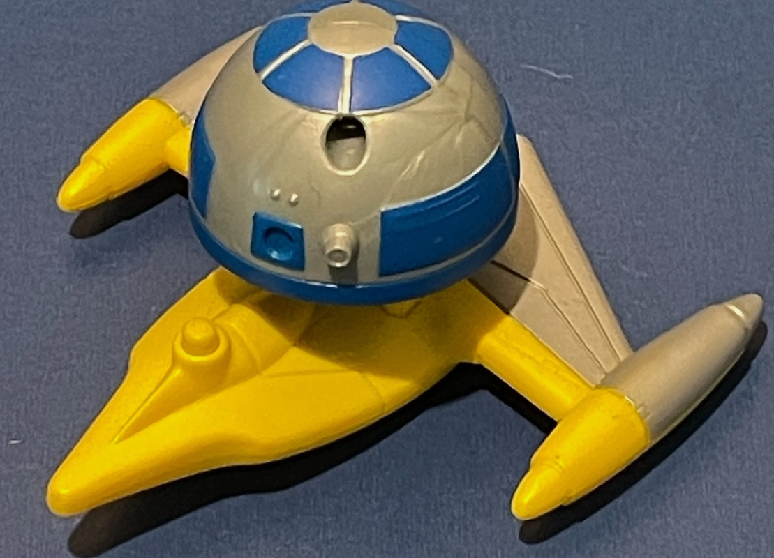 R2-D2 with Naboo Starfighter