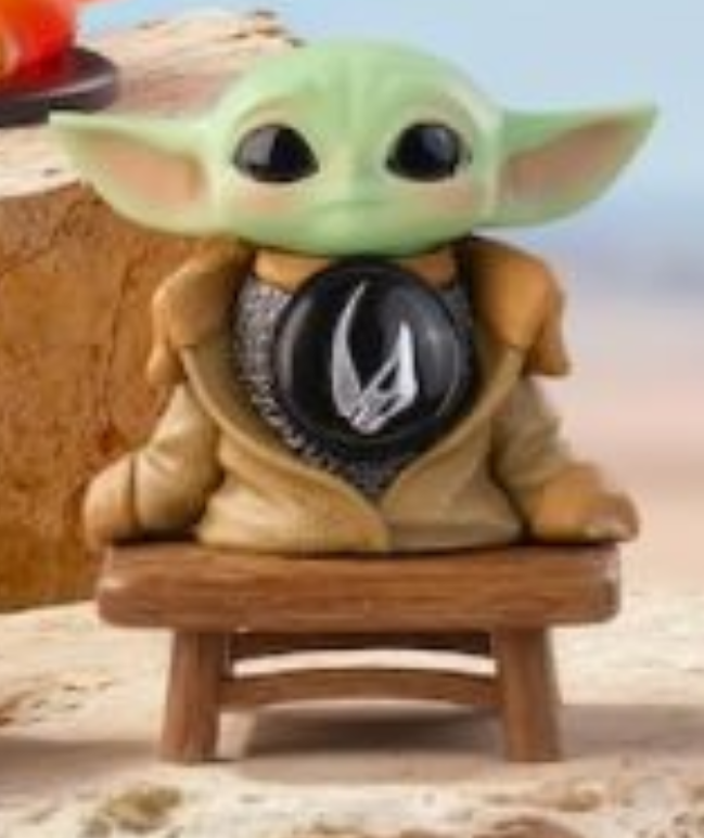 Grogu with Crest | Tiny but Mighty