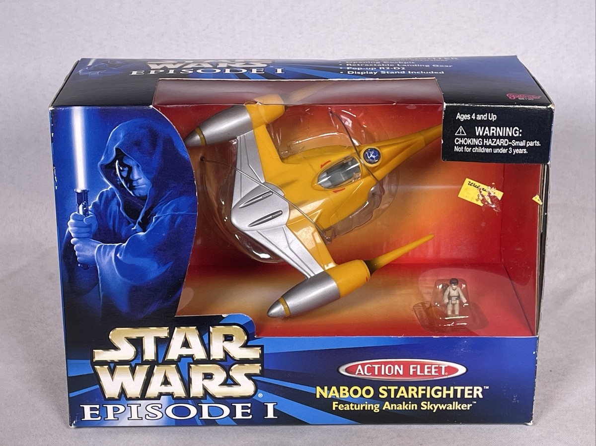 Naboo Starfighter featuring Anakin Skywalker