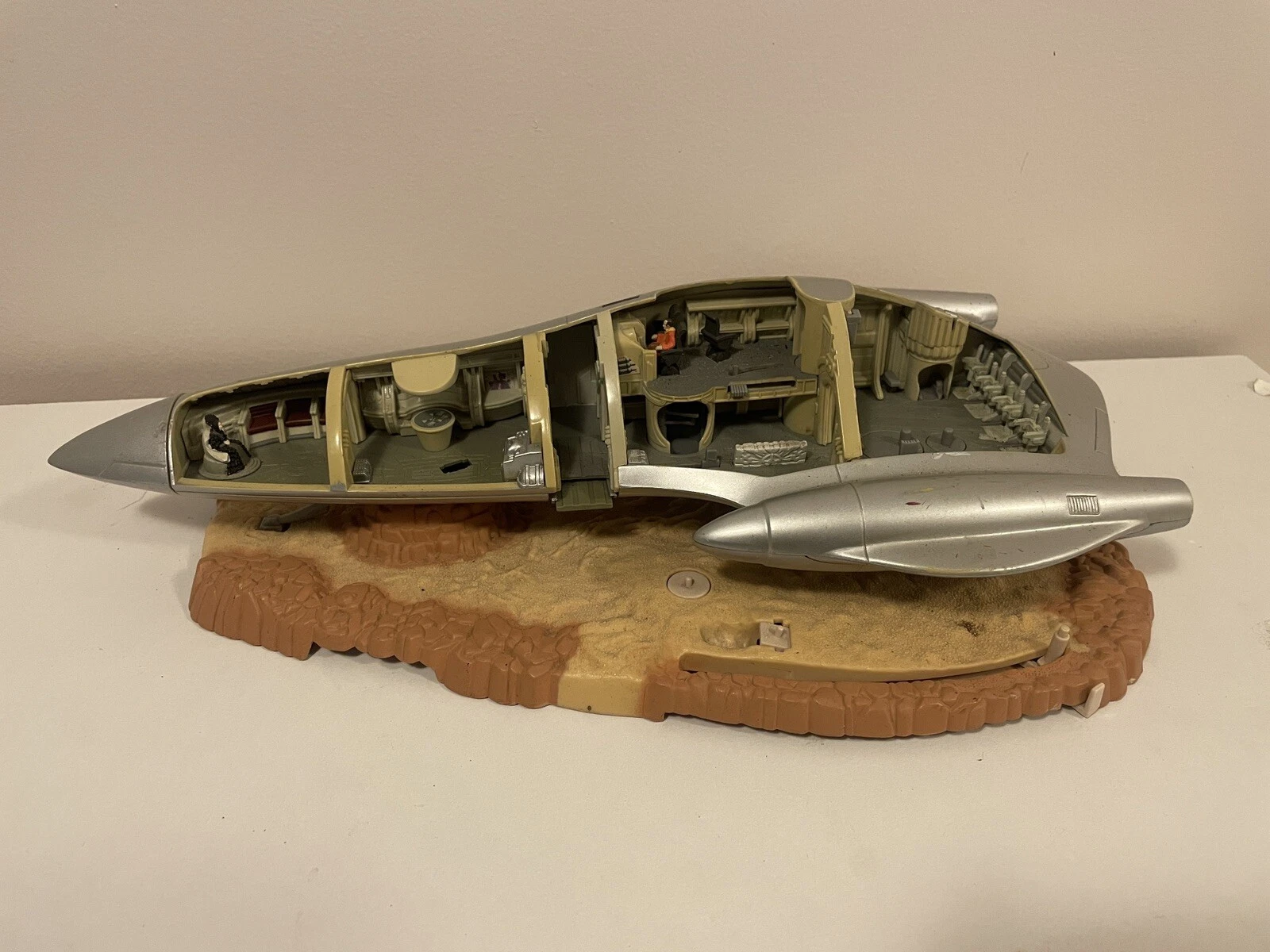 Naboo Starship | Naboo Starship Repair