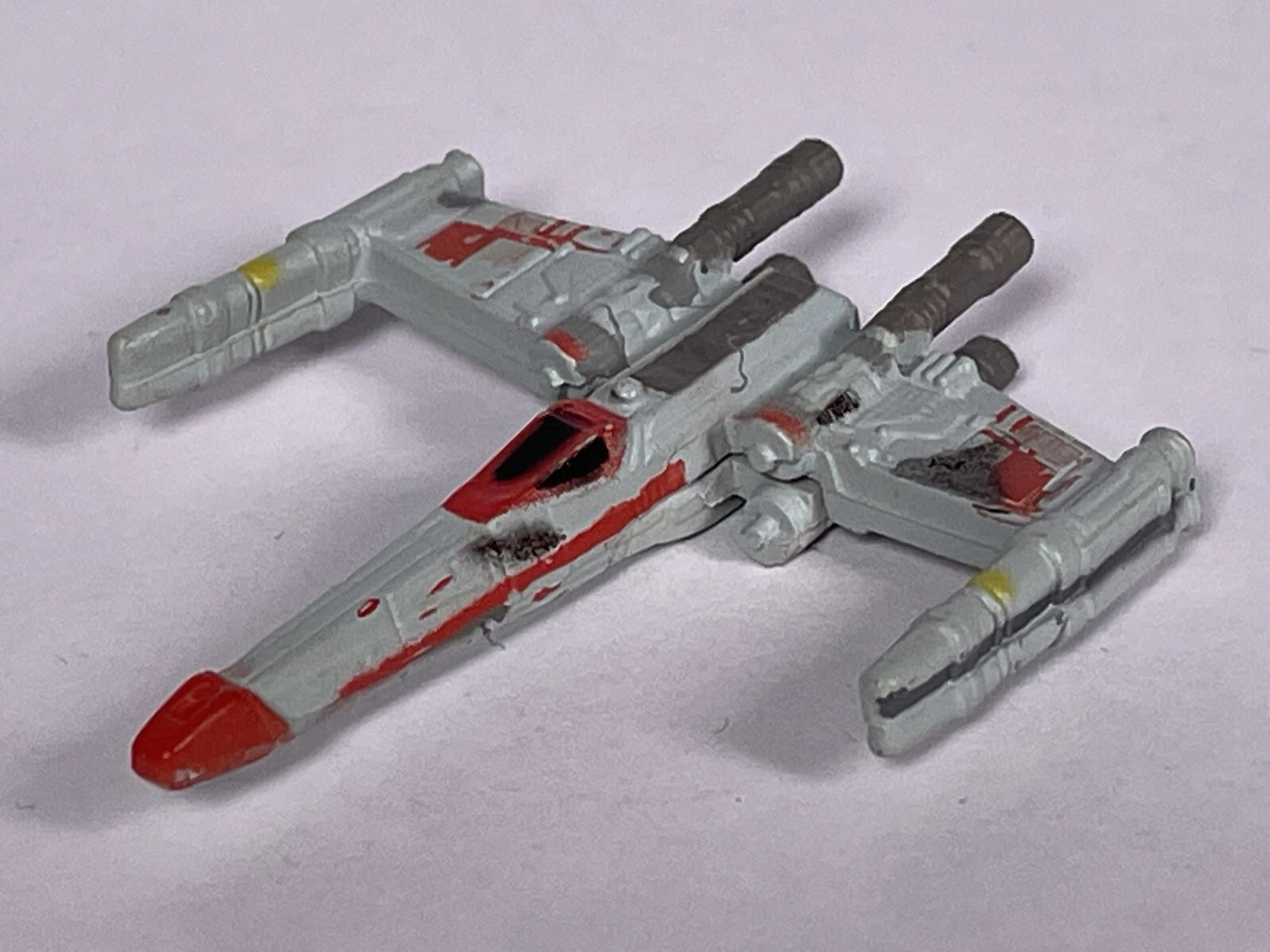 Red Squadron X-Wing (Battle Damage) | Collection XIII