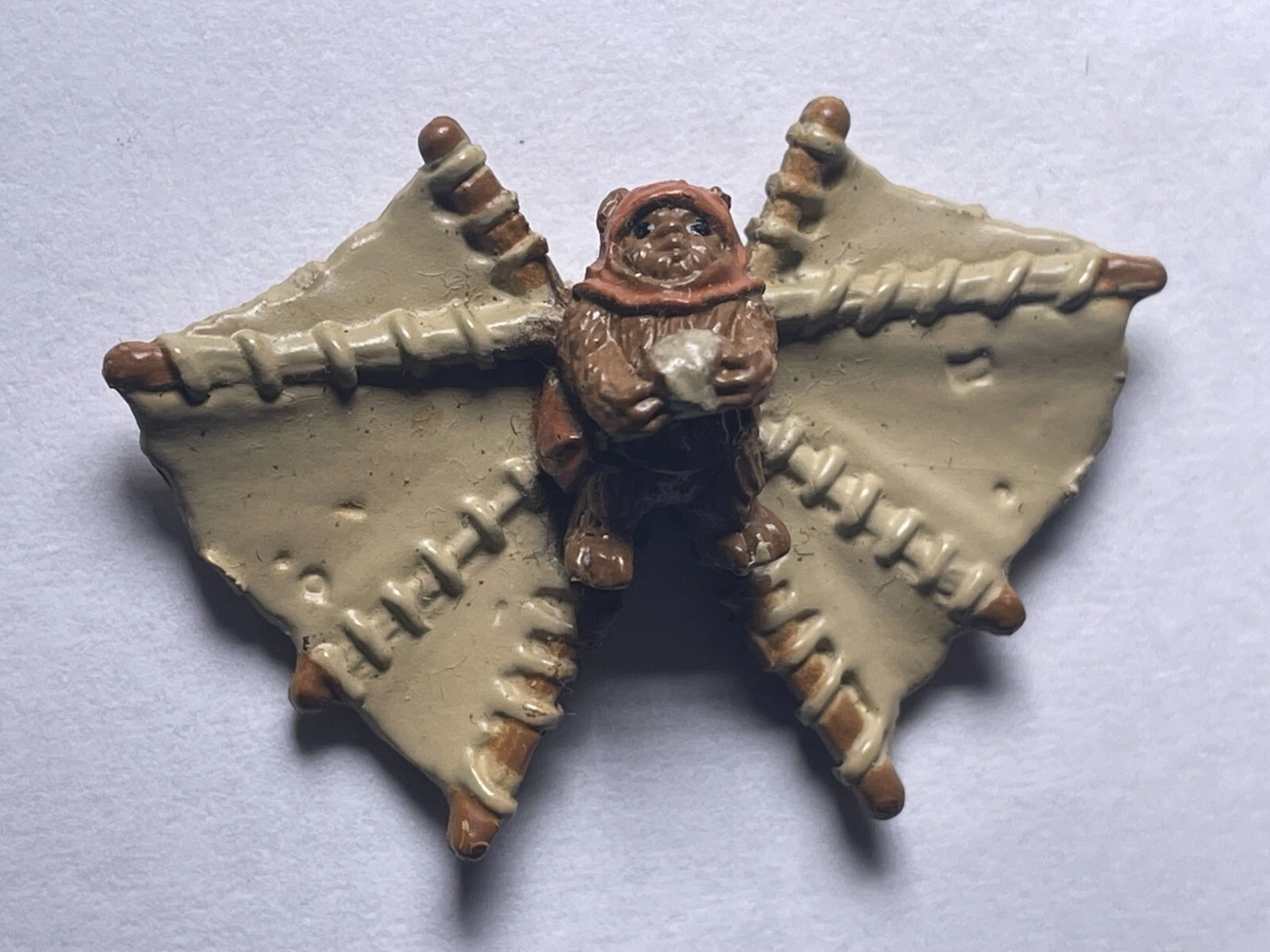 Ewok (Hang-gliding) | Chewbacca / Endor