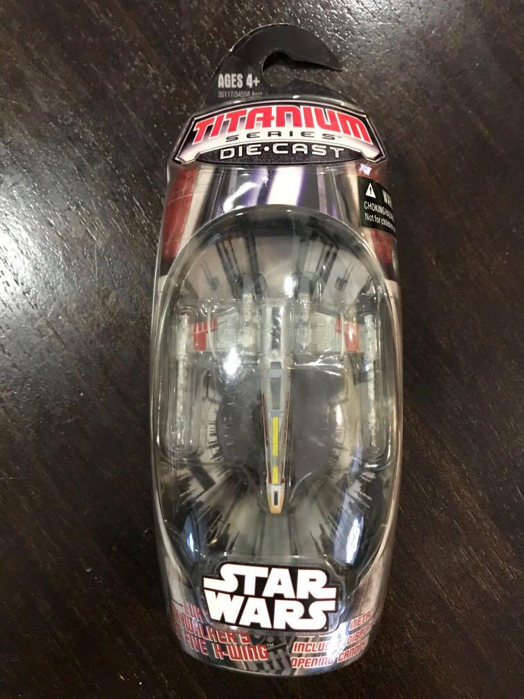 X-Wing Starfighter (Luke Red 5)