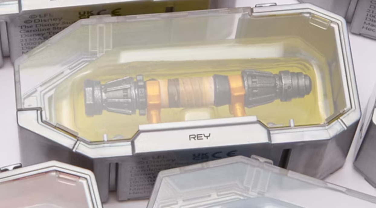 Rey | Miniature Lightsaber Legacy Hilts