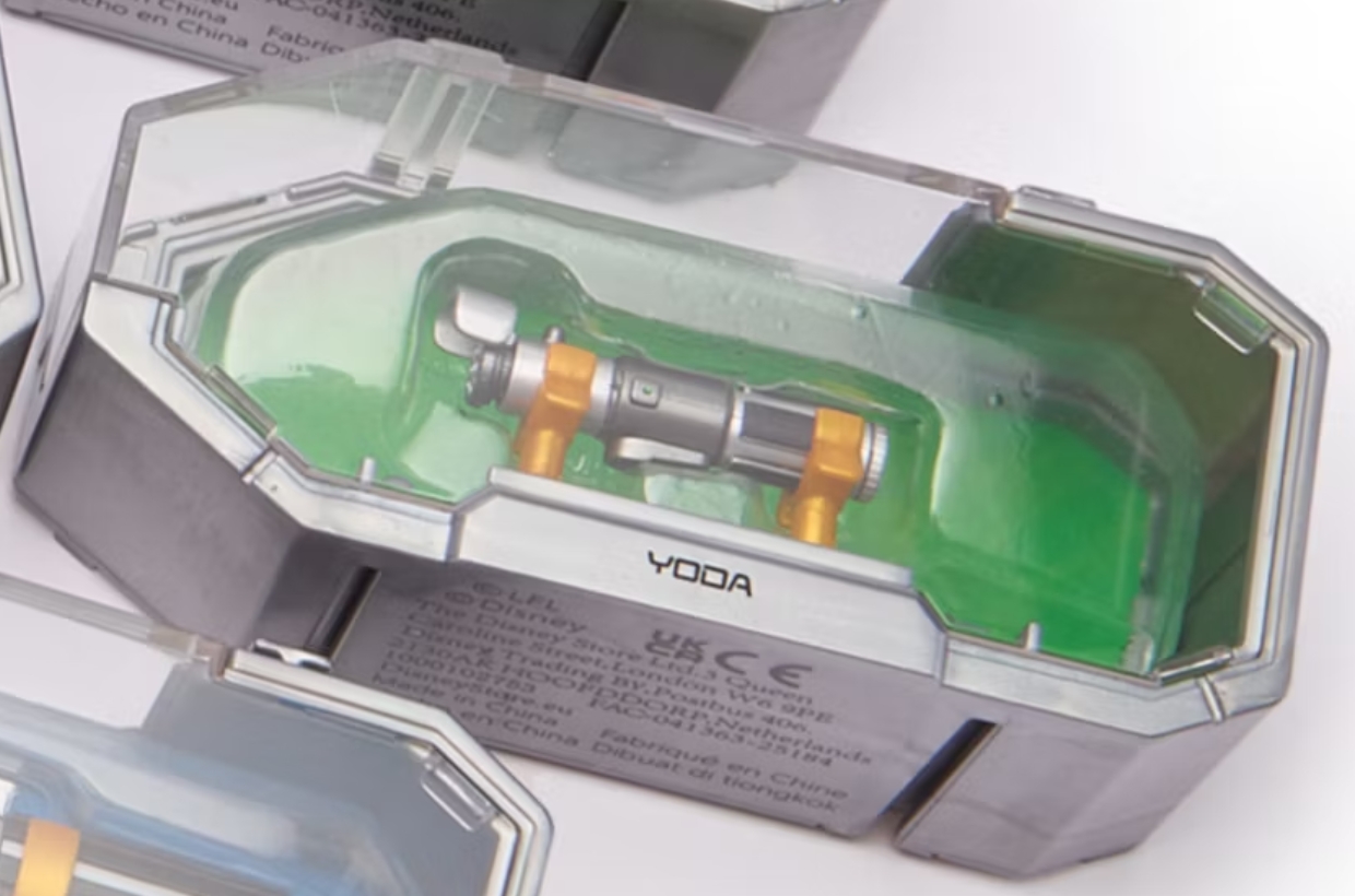 Yoda | Miniature Lightsaber Legacy Hilts